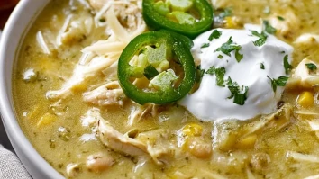 Creamy Green Chicken Chili