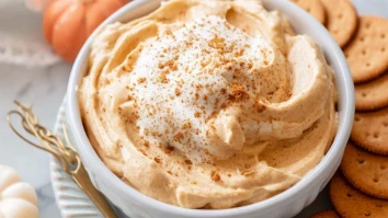 Dreamy Pumpkin Pie Dip
